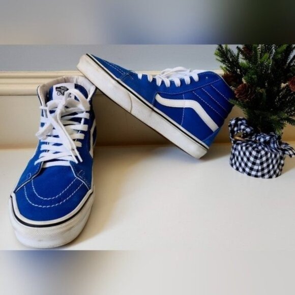 Vans Shoes - Vans Sk8-Hi Sneaker